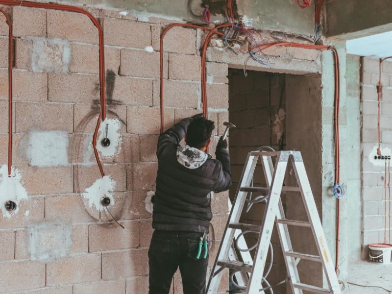 How Much Do Electricians Make