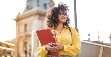 Online Colleges That Pay You To Attend