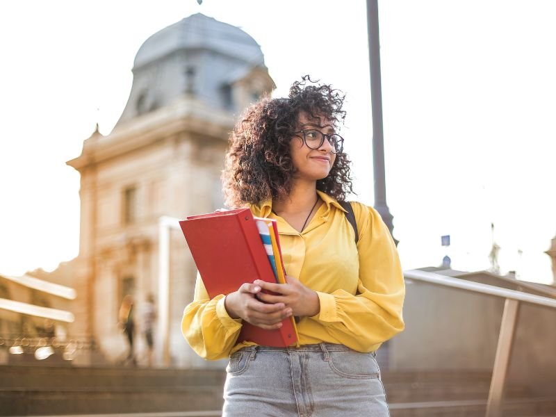 Online Colleges That Pay You To Attend